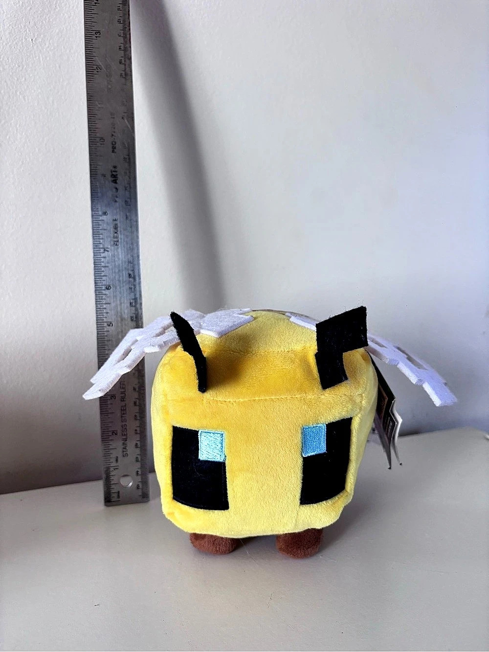Minecraft Bee plush - Picture 2 of 4
